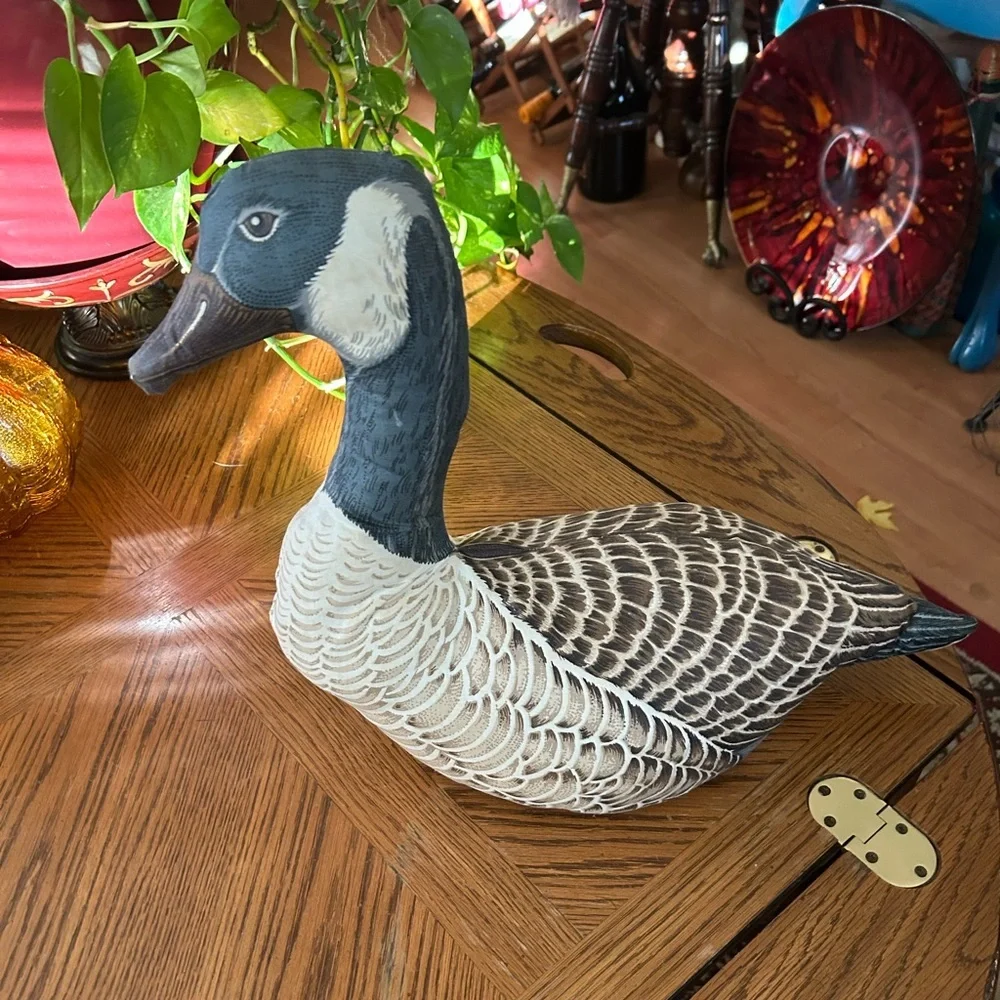 Vintage canadian goose